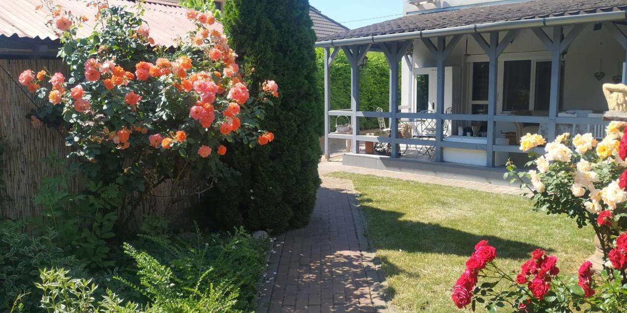 Villa Harmonia Gyula Exteriör bild